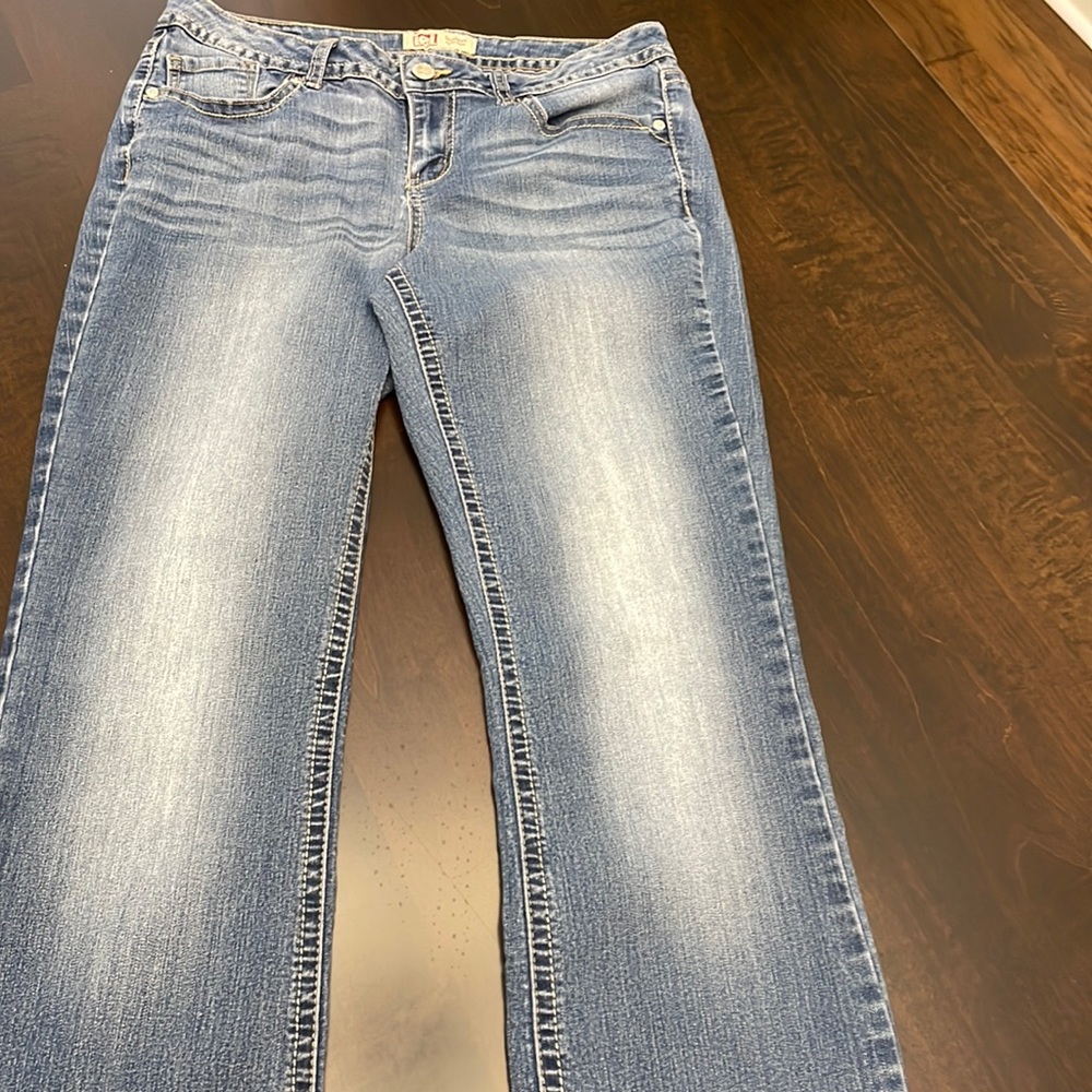 L.E.I. Bridget curvy boot jeans